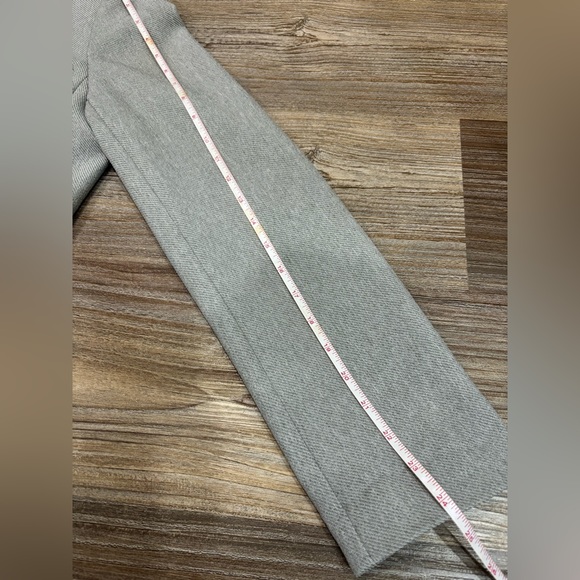 Calvin Klein Light Grey Pant Suit Size 12 - Picture 6 of 16